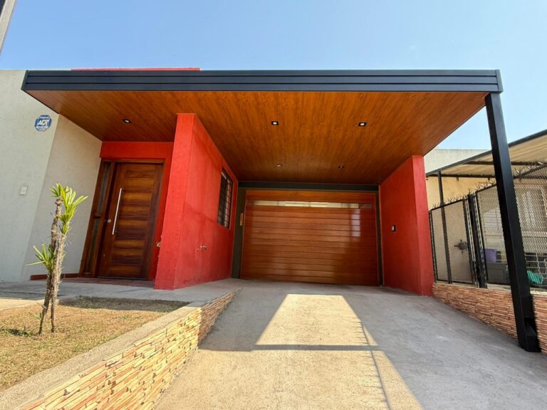 WhatsApp Image 2025-11-03 at 12.49.37 (1)